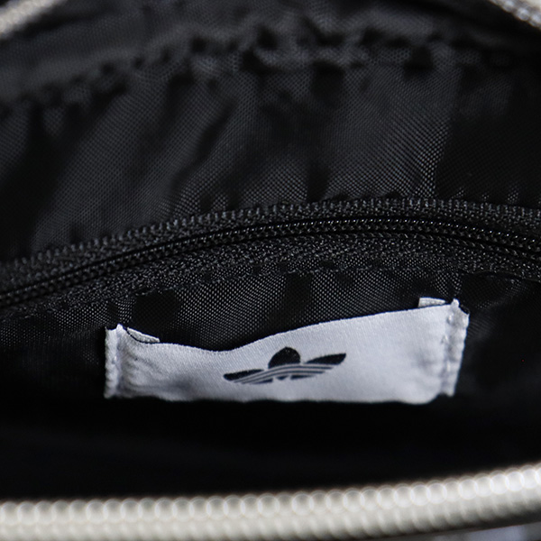 adidas(アディダス)正規取扱店