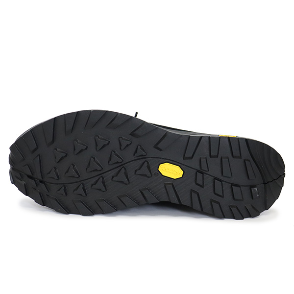 CLARKS(クラークス)正規取扱店THREEWOOD(スリーウッド)