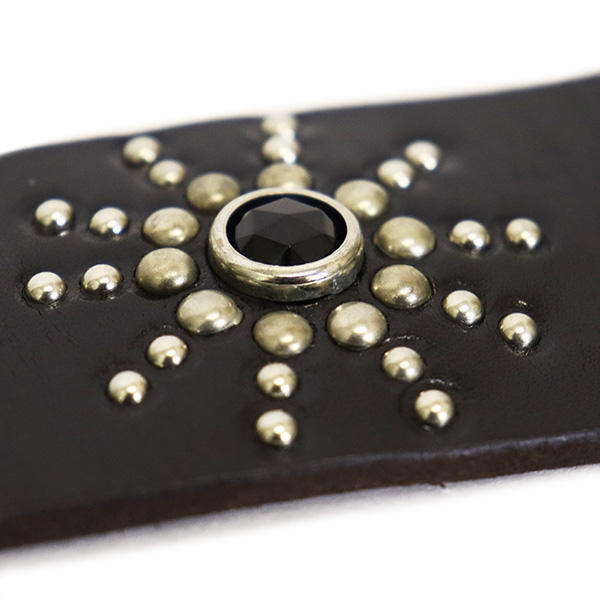 HTC正規取扱店THREEWOOD