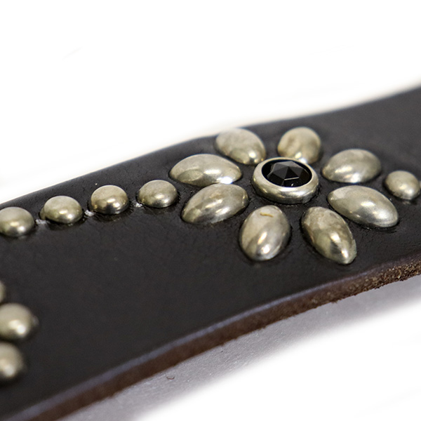 HTC正規取扱店THREEWOOD