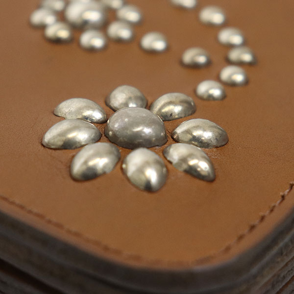 HTC正規取扱店THREEWOOD