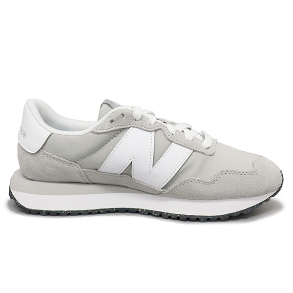 new balance(ニューバランス) 正規取扱店THREE WOOD(スリーウッド)